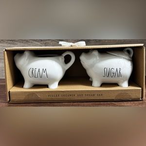 Super Cute 🥰 Rae Dunn Piglet Cream And Sugar Set - NEW